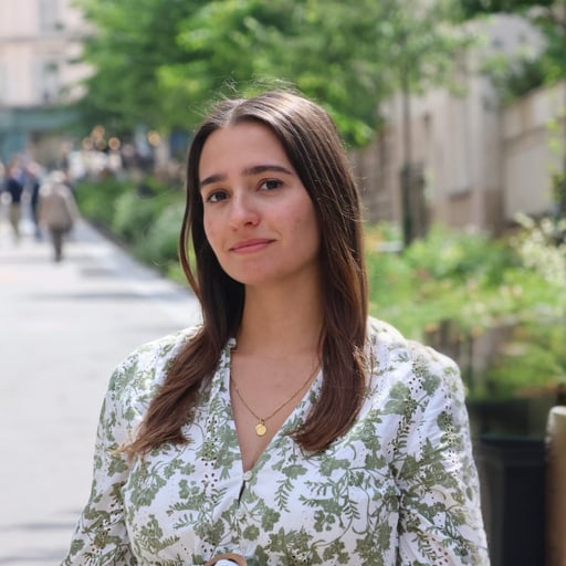 Portrait de Caty Fernandes, co-fondatrice et Directrice Générale d’immobilierformation.com